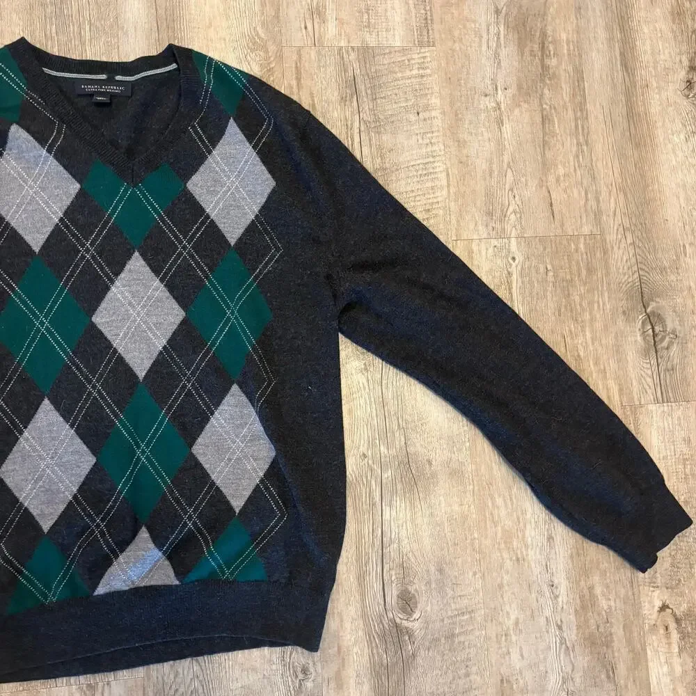 Banana Republic Extra Fine Merino Large pullover V Neck Sweater